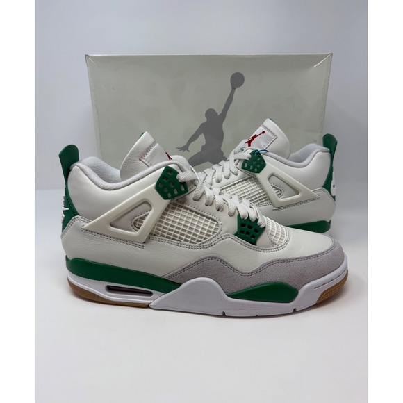 Nike Other - Jordan 4 Retro SB Pine Green Size 9